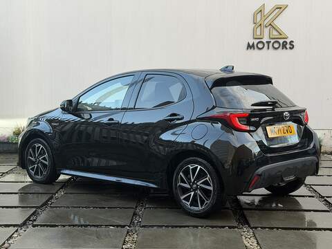Toyota Yaris 1.5 VVT-h Design Hatchback 5dr Petrol Hybrid E-CVT Euro 6 (s/s) (116 ps) - U435