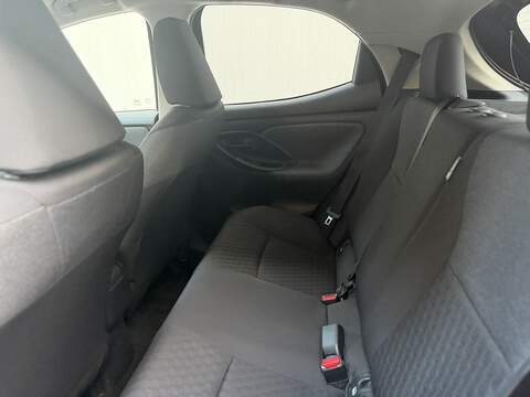 Toyota Yaris 1.5 VVT-h Design Hatchback 5dr Petrol Hybrid E-CVT Euro 6 (s/s) (116 ps) - U435