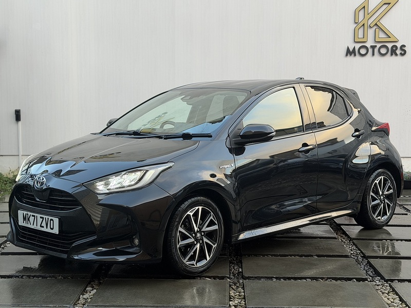 Toyota Yaris 1.5 VVT-h Design Hatchback 5dr Petrol Hybrid E-CVT Euro 6 (s/s) (116 ps) - U435