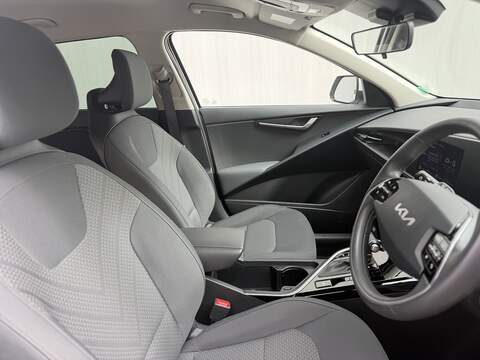 Kia Niro 1.6h GDi 2 SUV 5dr Petrol Hybrid DCT Euro 6 (s/s) (139 bhp) - U439