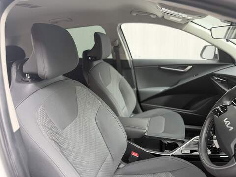 Kia Niro 1.6h GDi 2 SUV 5dr Petrol Hybrid DCT Euro 6 (s/s) (139 bhp) - U439