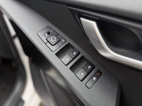 Kia Niro 1.6h GDi 2 SUV 5dr Petrol Hybrid DCT Euro 6 (s/s) (139 bhp) - U439