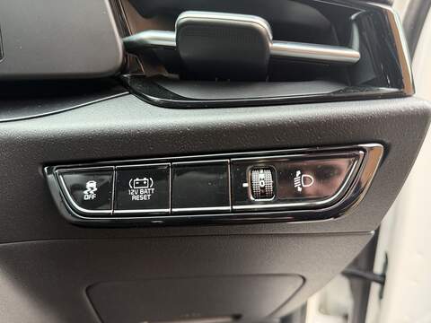 Kia Niro 1.6h GDi 2 SUV 5dr Petrol Hybrid DCT Euro 6 (s/s) (139 bhp) - U439