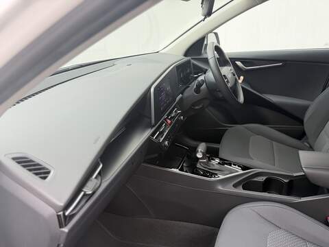 Kia Niro 1.6h GDi 2 SUV 5dr Petrol Hybrid DCT Euro 6 (s/s) (139 bhp) - U439