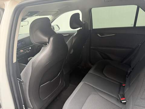 Kia Niro 1.6h GDi 2 SUV 5dr Petrol Hybrid DCT Euro 6 (s/s) (139 bhp) - U439