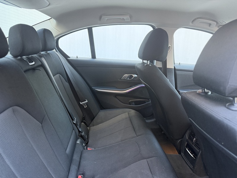 BMW 3 Series 2.0 330e 12kWh SE Pro Saloon 4dr Petrol Plug-in Hybrid Auto Euro 6 (s/s) (292 ps) - U442