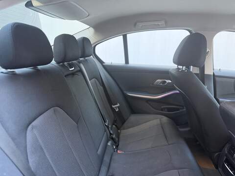 BMW 3 Series 2.0 330e 12kWh SE Pro Saloon 4dr Petrol Plug-in Hybrid Auto Euro 6 (s/s) (292 ps) - U442