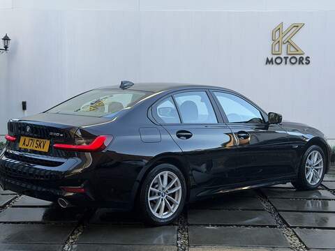 BMW 3 Series 2.0 330e 12kWh SE Pro Saloon 4dr Petrol Plug-in Hybrid Auto Euro 6 (s/s) (292 ps) - U442