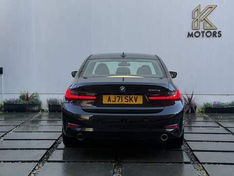 BMW 3 Series 2.0 330e 12kWh SE Pro Saloon 4dr Petrol Plug-in Hybrid Auto Euro 6 (s/s) (292 ps) - U442