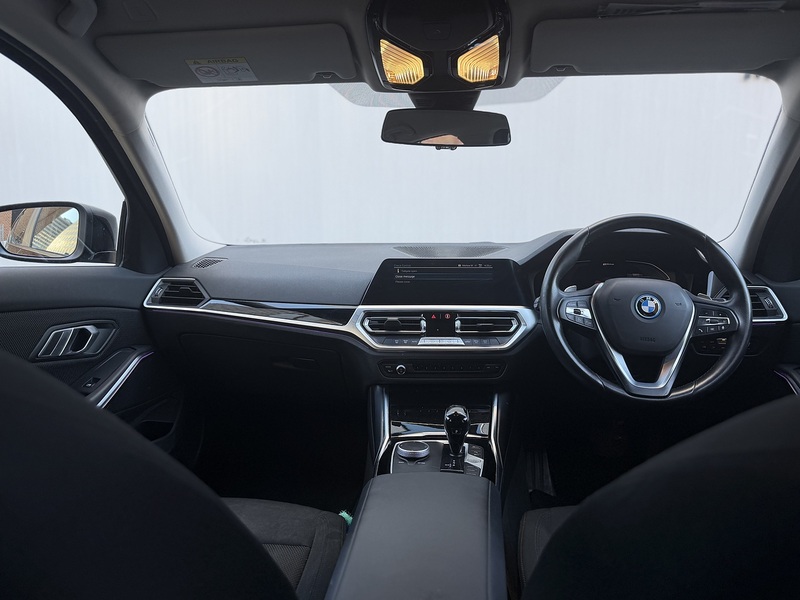 BMW 3 Series 2.0 330e 12kWh SE Pro Saloon 4dr Petrol Plug-in Hybrid Auto Euro 6 (s/s) (292 ps) - U442