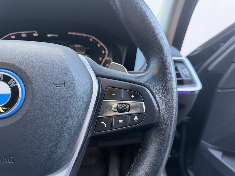 BMW 3 Series 2.0 330e 12kWh SE Pro Saloon 4dr Petrol Plug-in Hybrid Auto Euro 6 (s/s) (292 ps) - U442