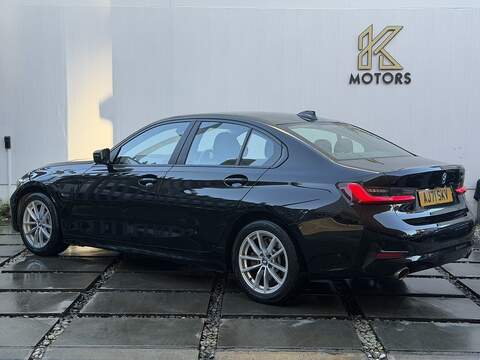 BMW 3 Series 2.0 330e 12kWh SE Pro Saloon 4dr Petrol Plug-in Hybrid Auto Euro 6 (s/s) (292 ps) - U442