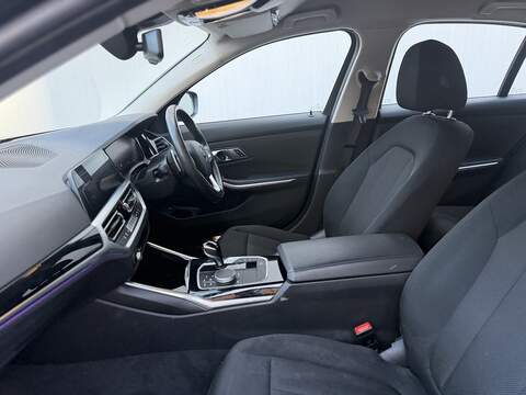 BMW 3 Series 2.0 330e 12kWh SE Pro Saloon 4dr Petrol Plug-in Hybrid Auto Euro 6 (s/s) (292 ps) - U442