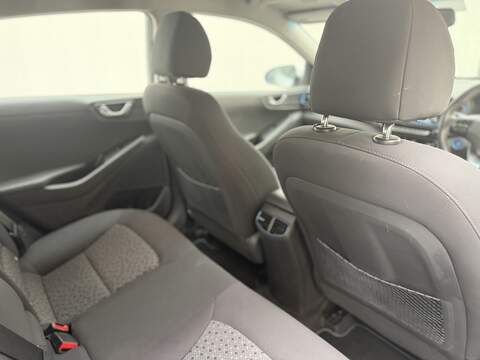 Hyundai IONIQ 1.6 h-GDi GPF 8.9kWh Premium Hatchback 5dr Petrol Plug-in Hybrid DCT Euro 6 (s/s) (141 ps) - U451