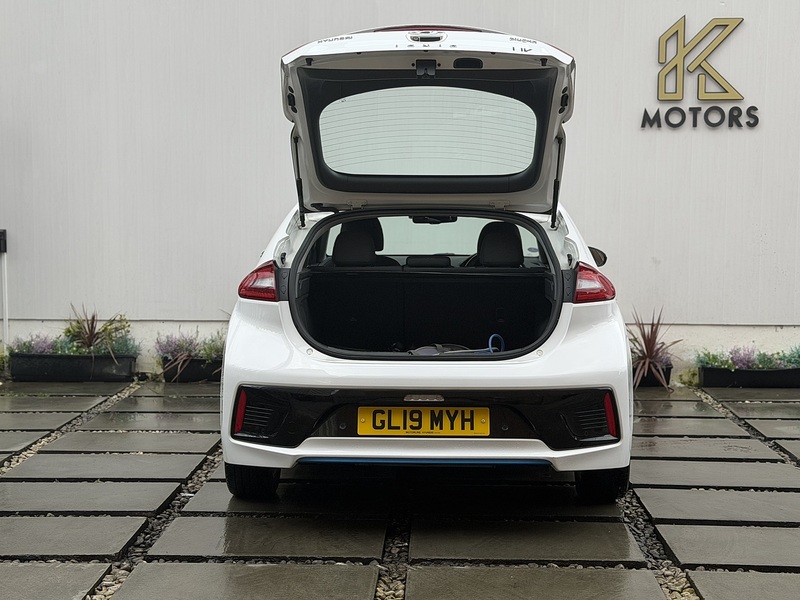 Hyundai IONIQ 1.6 h-GDi GPF 8.9kWh Premium Hatchback 5dr Petrol Plug-in Hybrid DCT Euro 6 (s/s) (141 ps) - U451