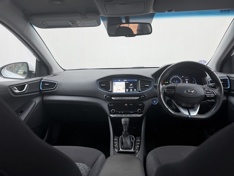 Hyundai IONIQ 1.6 h-GDi GPF 8.9kWh Premium Hatchback 5dr Petrol Plug-in Hybrid DCT Euro 6 (s/s) (141 ps) - U451