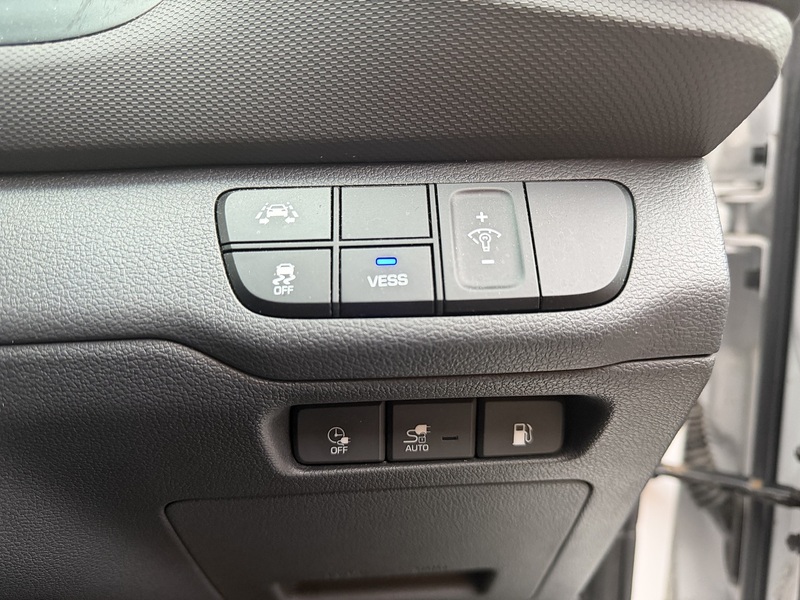 Hyundai IONIQ 1.6 h-GDi GPF 8.9kWh Premium Hatchback 5dr Petrol Plug-in Hybrid DCT Euro 6 (s/s) (141 ps) - U451