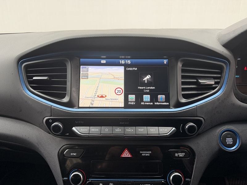 Hyundai IONIQ 1.6 h-GDi GPF 8.9kWh Premium Hatchback 5dr Petrol Plug-in Hybrid DCT Euro 6 (s/s) (141 ps) - U451