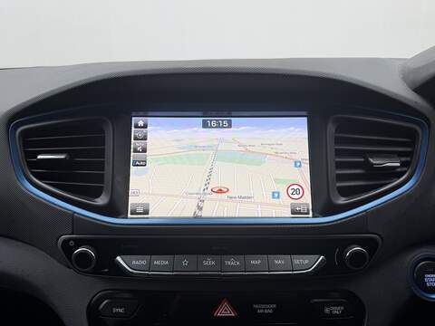 Hyundai IONIQ 1.6 h-GDi GPF 8.9kWh Premium Hatchback 5dr Petrol Plug-in Hybrid DCT Euro 6 (s/s) (141 ps) - U451