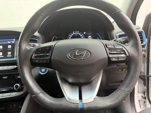 Hyundai IONIQ 1.6 h-GDi GPF 8.9kWh Premium Hatchback 5dr Petrol Plug-in Hybrid DCT Euro 6 (s/s) (141 ps) - U451