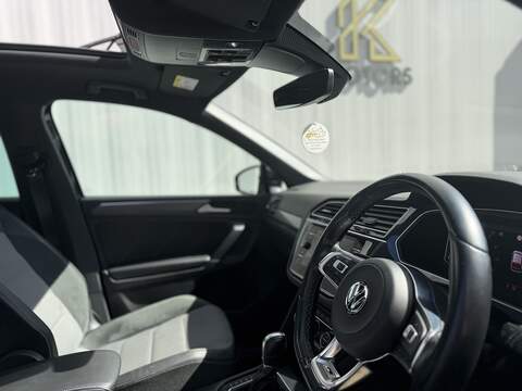 Volkswagen Tiguan 2.0 TSI R-Line Tech SUV 5dr Petrol DSG 4Motion Euro 6 (s/s) (190 ps) - U453