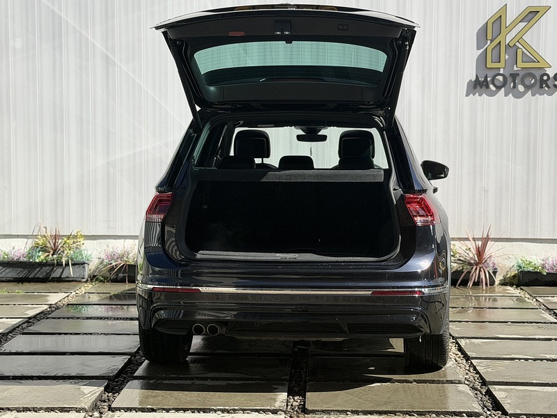 Volkswagen Tiguan 2.0 TSI R-Line Tech SUV 5dr Petrol DSG 4Motion Euro 6 (s/s) (190 ps) - U453