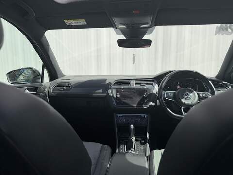 Volkswagen Tiguan 2.0 TSI R-Line Tech SUV 5dr Petrol DSG 4Motion Euro 6 (s/s) (190 ps) - U453