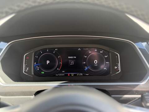 Volkswagen Tiguan 2.0 TSI R-Line Tech SUV 5dr Petrol DSG 4Motion Euro 6 (s/s) (190 ps) - U453