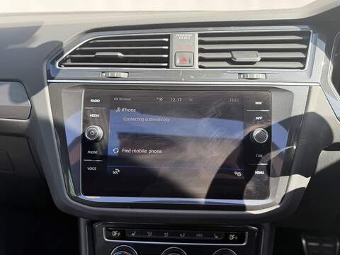 Volkswagen Tiguan 2.0 TSI R-Line Tech SUV 5dr Petrol DSG 4Motion Euro 6 (s/s) (190 ps) - U453