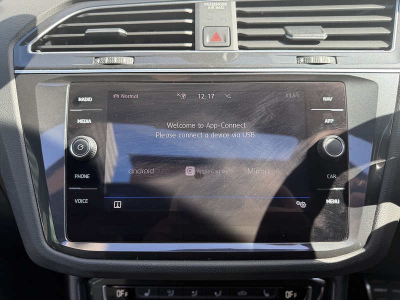 Volkswagen Tiguan 2.0 TSI R-Line Tech SUV 5dr Petrol DSG 4Motion Euro 6 (s/s) (190 ps) - U453