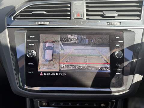 Volkswagen Tiguan 2.0 TSI R-Line Tech SUV 5dr Petrol DSG 4Motion Euro 6 (s/s) (190 ps) - U453