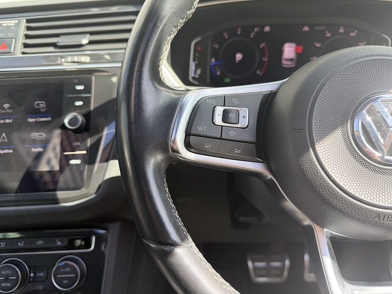 Volkswagen Tiguan 2.0 TSI R-Line Tech SUV 5dr Petrol DSG 4Motion Euro 6 (s/s) (190 ps) - U453