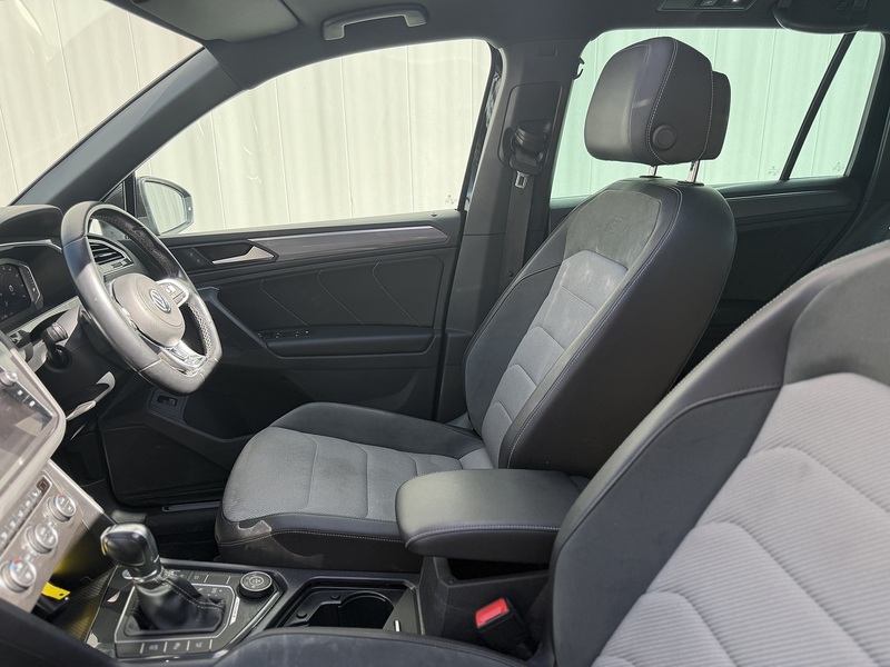 Volkswagen Tiguan 2.0 TSI R-Line Tech SUV 5dr Petrol DSG 4Motion Euro 6 (s/s) (190 ps) - U453