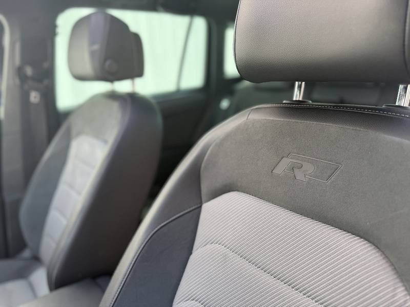 Volkswagen Tiguan 2.0 TSI R-Line Tech SUV 5dr Petrol DSG 4Motion Euro 6 (s/s) (190 ps) - U453