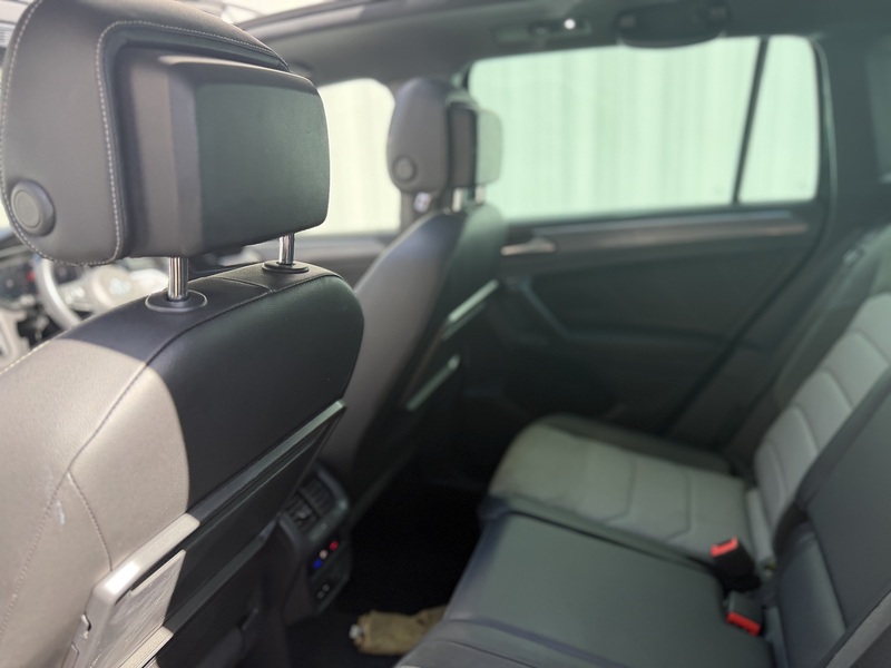 Volkswagen Tiguan 2.0 TSI R-Line Tech SUV 5dr Petrol DSG 4Motion Euro 6 (s/s) (190 ps) - U453