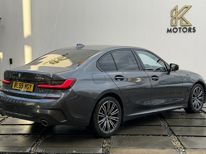 BMW 3 Series 2.0 330e 12kWh M Sport Saloon 4dr Petrol Plug-in Hybrid Auto Euro 6 (s/s) (292 ps) - U454