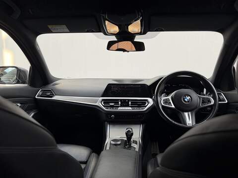 BMW 3 Series 2.0 330e 12kWh M Sport Saloon 4dr Petrol Plug-in Hybrid Auto Euro 6 (s/s) (292 ps) - U454