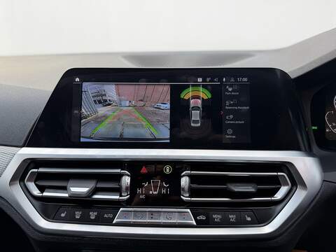 BMW 3 Series 2.0 330e 12kWh M Sport Saloon 4dr Petrol Plug-in Hybrid Auto Euro 6 (s/s) (292 ps) - U454