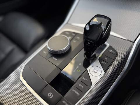 BMW 3 Series 2.0 330e 12kWh M Sport Saloon 4dr Petrol Plug-in Hybrid Auto Euro 6 (s/s) (292 ps) - U454