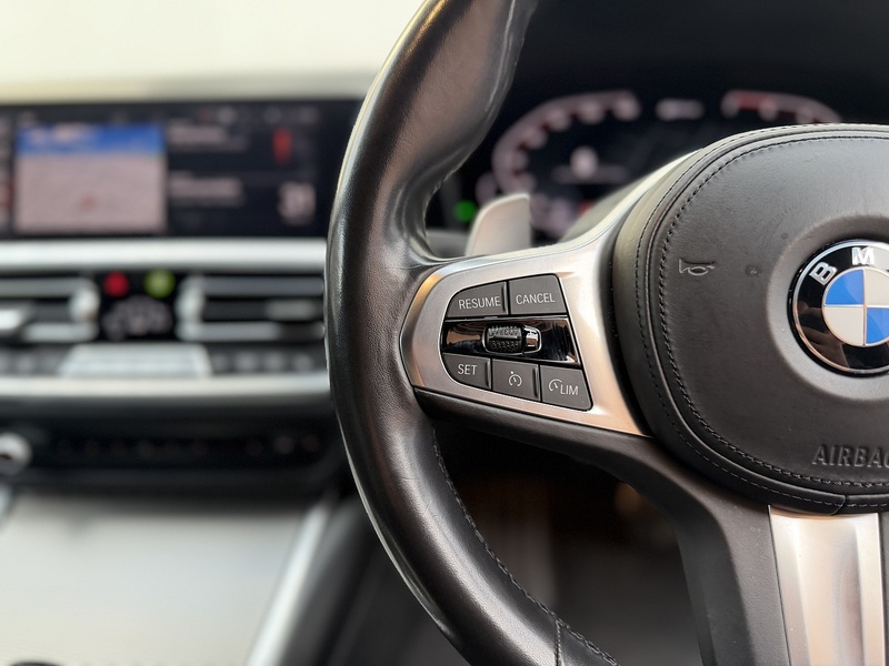 BMW 3 Series 2.0 330e 12kWh M Sport Saloon 4dr Petrol Plug-in Hybrid Auto Euro 6 (s/s) (292 ps) - U454