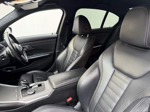 BMW 3 Series 2.0 330e 12kWh M Sport Saloon 4dr Petrol Plug-in Hybrid Auto Euro 6 (s/s) (292 ps) - U454