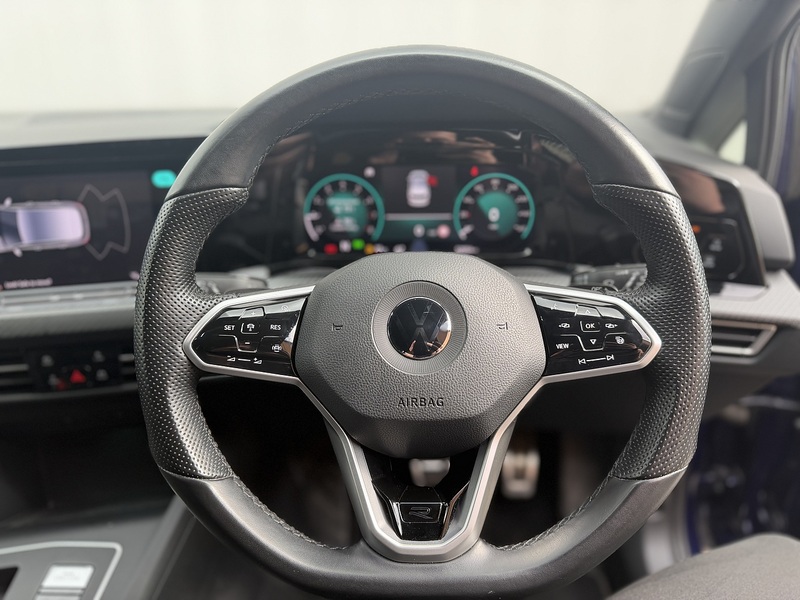Volkswagen Golf 1.5 eTSI MHEV R-Line Hatchback 5dr Petrol Hybrid DSG Euro 6 (s/s) (150 ps) - U461