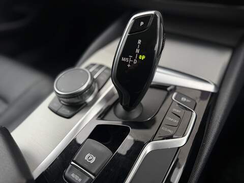 BMW 5 Series 2.0 520i GPF SE Saloon 4dr Petrol Auto Euro 6 (s/s) (184 ps) - U462
