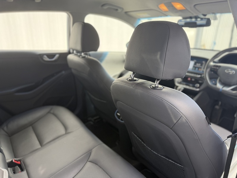 Hyundai IONIQ 1.6 h-GDi GPF Premium SE Hatchback 5dr Petrol Hybrid DCT Euro 6 (s/s) (141 ps) - U465