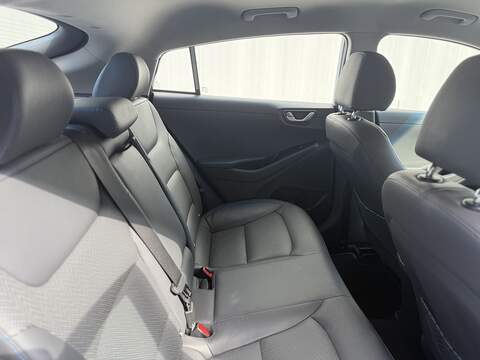 Hyundai IONIQ 1.6 h-GDi GPF Premium SE Hatchback 5dr Petrol Hybrid DCT Euro 6 (s/s) (141 ps) - U465