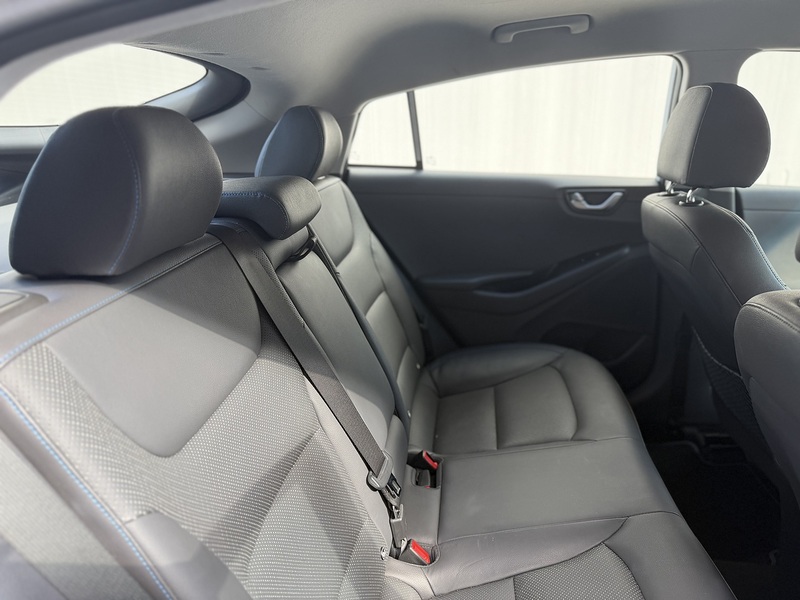 Hyundai IONIQ 1.6 h-GDi GPF Premium SE Hatchback 5dr Petrol Hybrid DCT Euro 6 (s/s) (141 ps) - U465