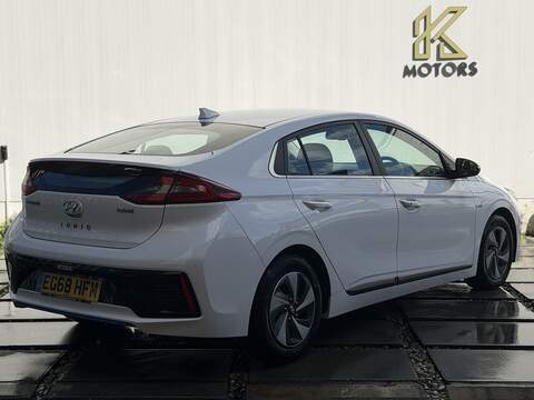 Hyundai IONIQ 1.6 h-GDi GPF Premium SE Hatchback 5dr Petrol Hybrid DCT Euro 6 (s/s) (141 ps) - U465
