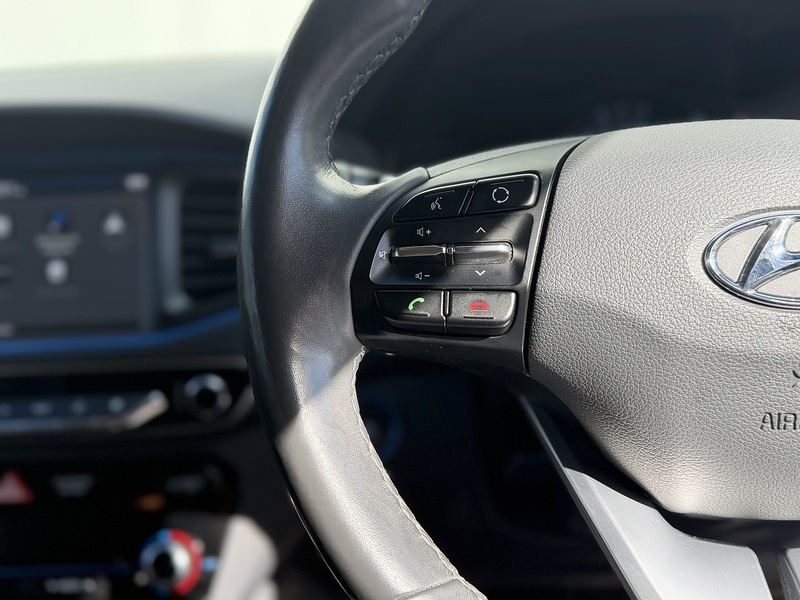 Hyundai IONIQ 1.6 h-GDi GPF Premium SE Hatchback 5dr Petrol Hybrid DCT Euro 6 (s/s) (141 ps) - U465