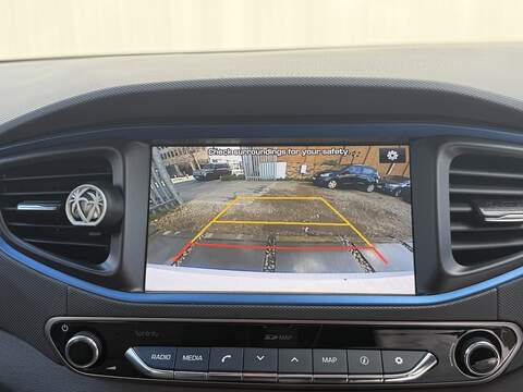 Hyundai IONIQ 1.6 h-GDi GPF Premium SE Hatchback 5dr Petrol Hybrid DCT Euro 6 (s/s) (141 ps) - U465