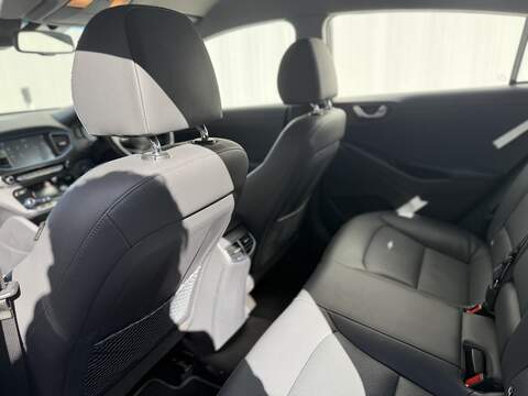 Hyundai IONIQ 1.6 h-GDi GPF Premium SE Hatchback 5dr Petrol Hybrid DCT Euro 6 (s/s) (141 ps) - U465